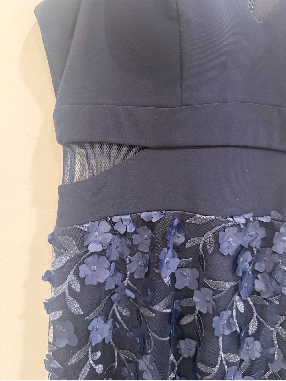 Xscape Navy Blue 3D Floral Appliqué Evening Gown Formal Dress Size 10 NWT - Picture 10 of 10